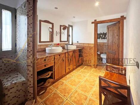 Villa for sale in  Costa Adeje, Spain - LWP4292 Villa en El Madronal