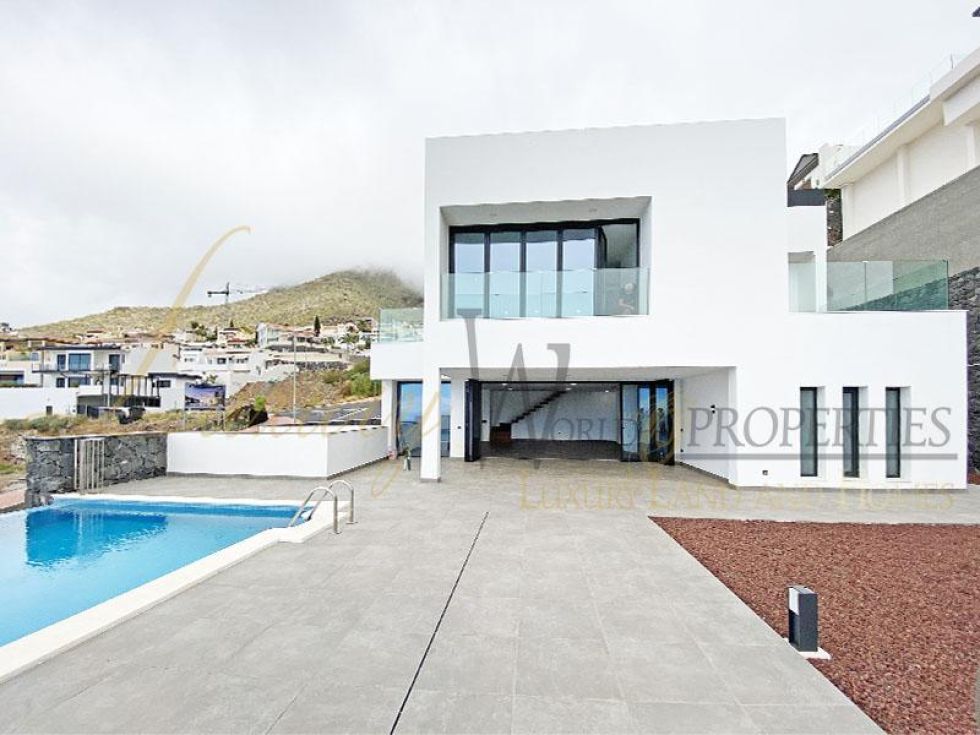 Villa for sale in  Costa Adeje, Spain - LWP4451 Villa en Roque del Conde