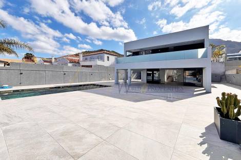 Villa for sale in  Costa Adeje, Spain - LWP4958 Villa en El Madronal