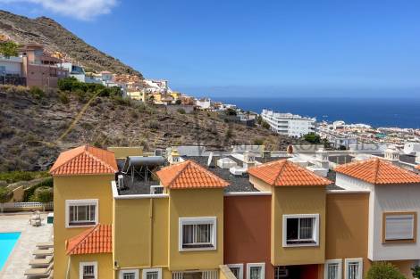 Villa for sale in  Costa Adeje, Spain - LWP4995 Casa Adosada en Roque del Conde