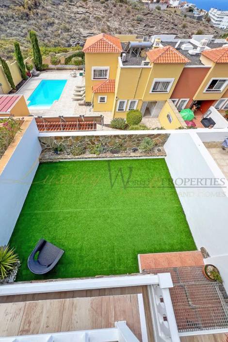 Villa for sale in  Costa Adeje, Spain - LWP4995L Adosado en Roque del Conde (L)