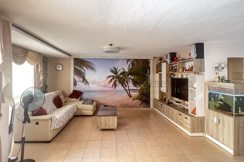 Villa for sale in  Costa Adeje, Spain - LWP5000 Casa en Las Encinas