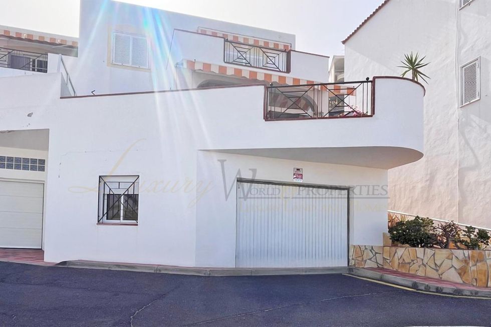 Villa for sale in  Costa Adeje, Spain - LWP5016 Balcon del Atlantico 1-Torviscas