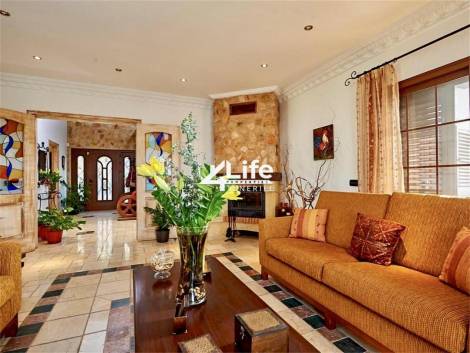 Villa for sale in  Costa Adeje, Spain - MT-0602231