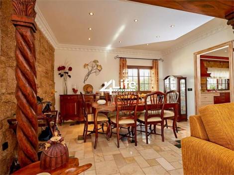 Villa for sale in  Costa Adeje, Spain - MT-0602231