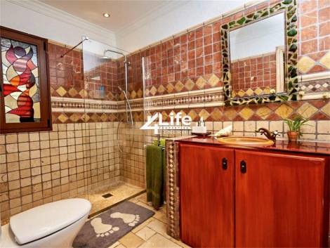 Villa for sale in  Costa Adeje, Spain - MT-0602231