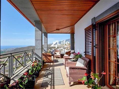 Villa for sale in  Costa Adeje, Spain - MT-0602231