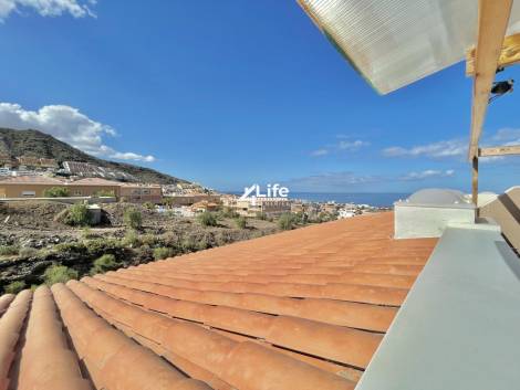 Villa for sale in  Costa Adeje, Spain - MT-1804241