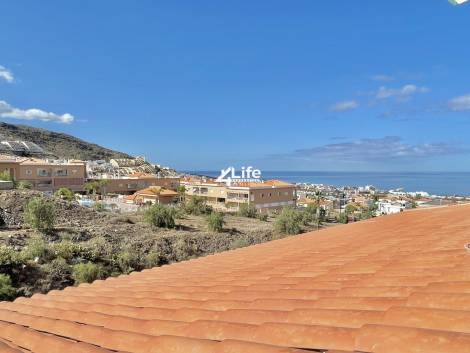 Villa for sale in  Costa Adeje, Spain - MT-1804241