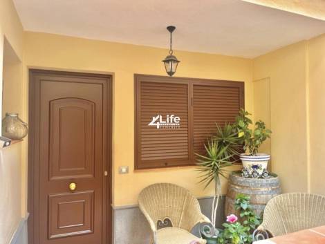 Villa for sale in  Costa Adeje, Spain - MT-1804241