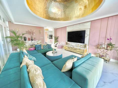 Villa for sale in  Costa Adeje, Spain - MT-2203231