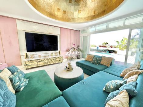 Villa for sale in  Costa Adeje, Spain - MT-2203231