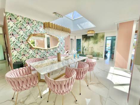 Villa for sale in  Costa Adeje, Spain - MT-2203231