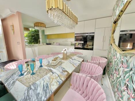 Villa for sale in  Costa Adeje, Spain - MT-2203231