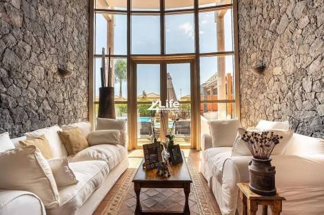 Villa for sale in  Costa Adeje, Spain - MT-2204242