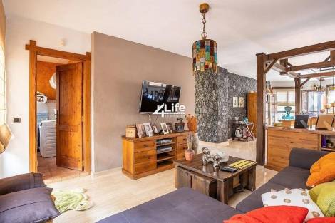 Villa for sale in  Costa Adeje, Spain - MT-2204242