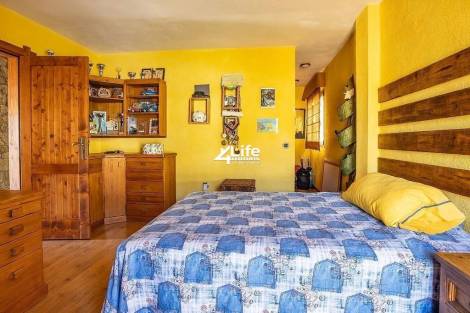 Villa for sale in  Costa Adeje, Spain - MT-2204242