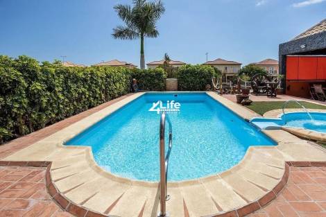Villa for sale in  Costa Adeje, Spain - MT-2204242