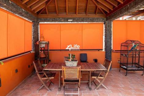 Villa for sale in  Costa Adeje, Spain - MT-2204242