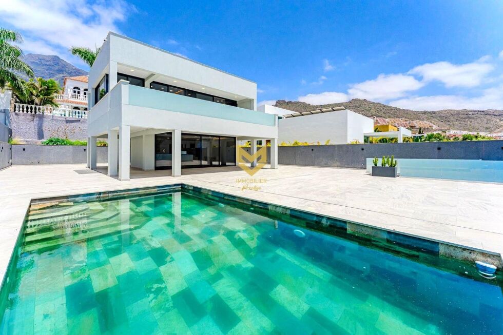 Villa for sale in  Costa Adeje, Spain - P00033