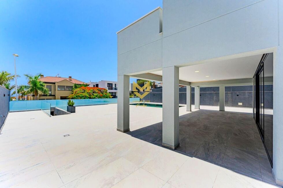 Villa for sale in  Costa Adeje, Spain - P00033