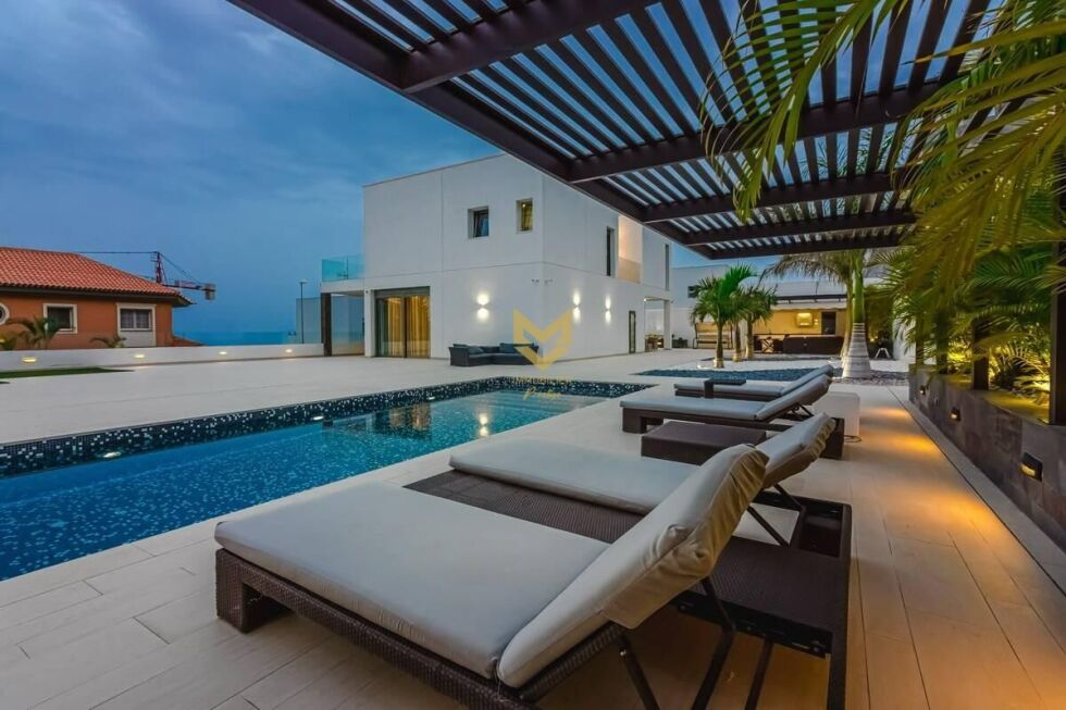 Villa for sale in  Costa Adeje, Spain - P00054