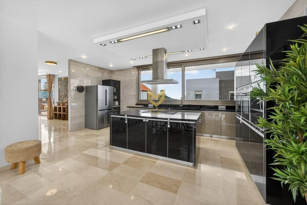 Villa for sale in  Costa Adeje, Spain - P00054