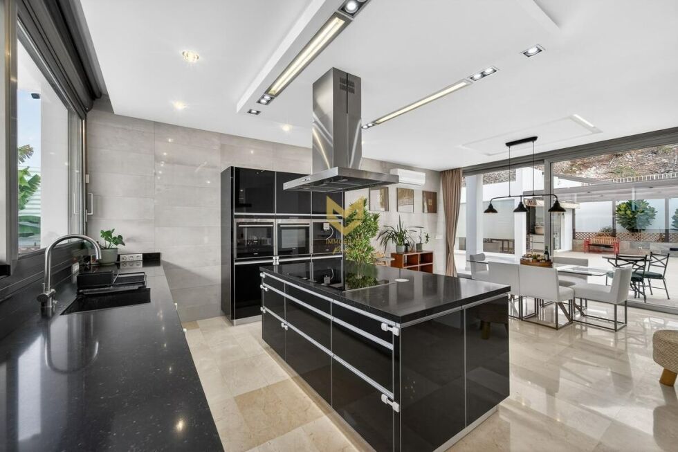 Villa for sale in  Costa Adeje, Spain - P00054