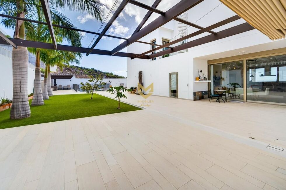 Villa for sale in  Costa Adeje, Spain - P00054