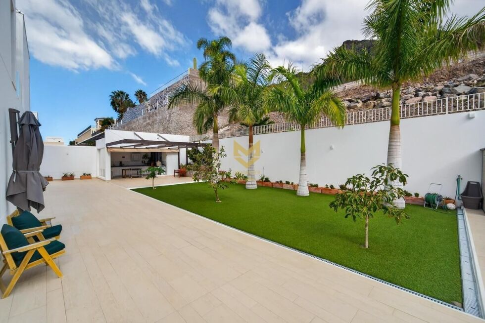 Villa for sale in  Costa Adeje, Spain - P00054