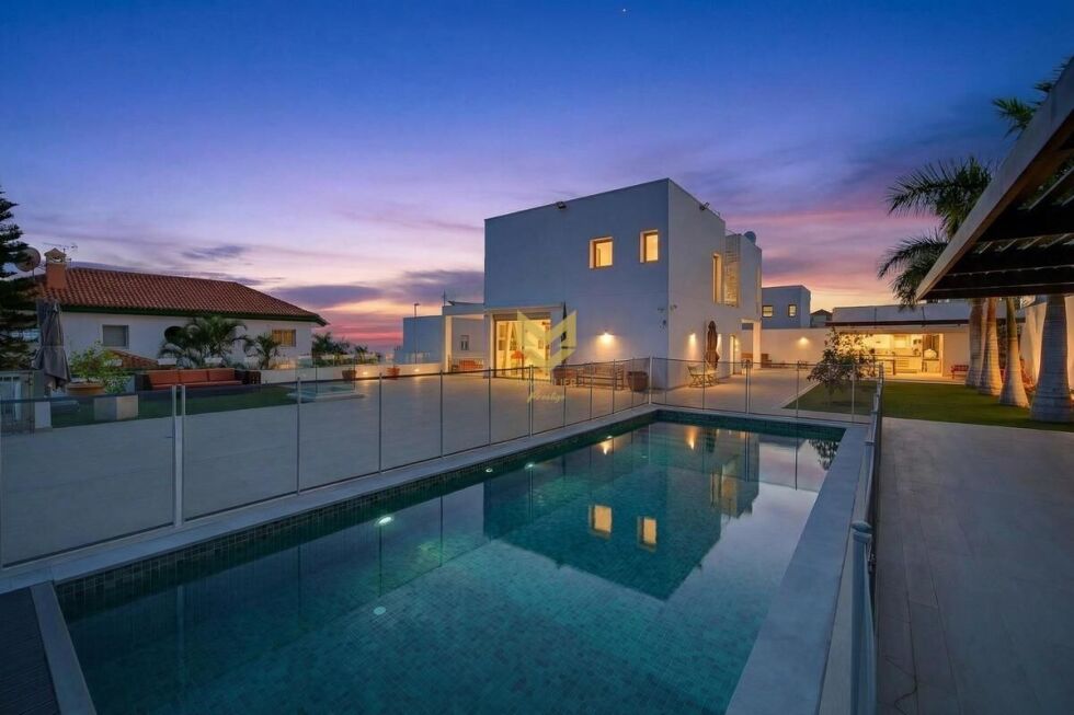 Villa for sale in  Costa Adeje, Spain - P00054