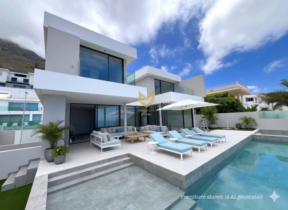 Villa for sale in  Costa Adeje, Spain - P00060