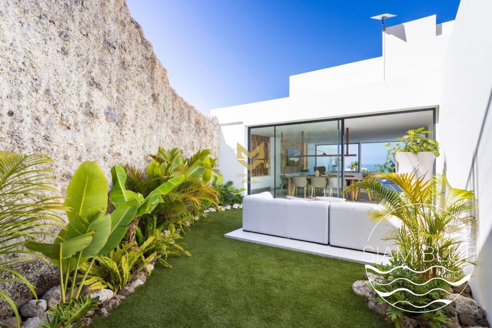 Villa for sale in  Costa Adeje, Spain - P00061