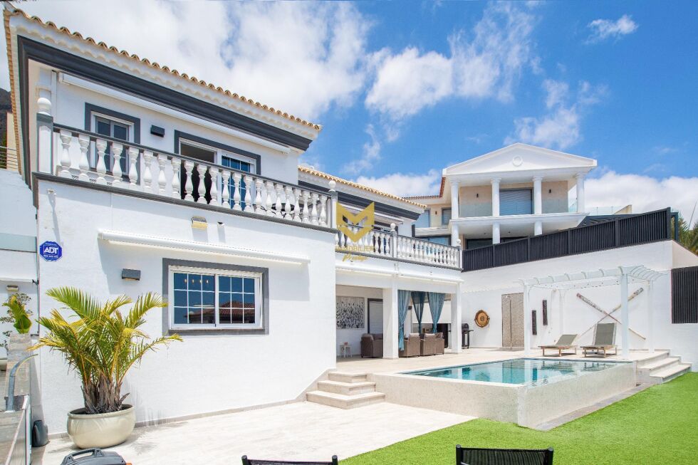 Villa for sale in  Costa Adeje, Spain - P00069