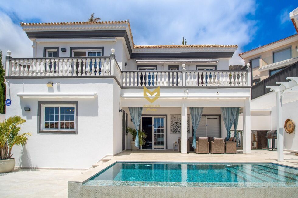 Villa for sale in  Costa Adeje, Spain - P00069