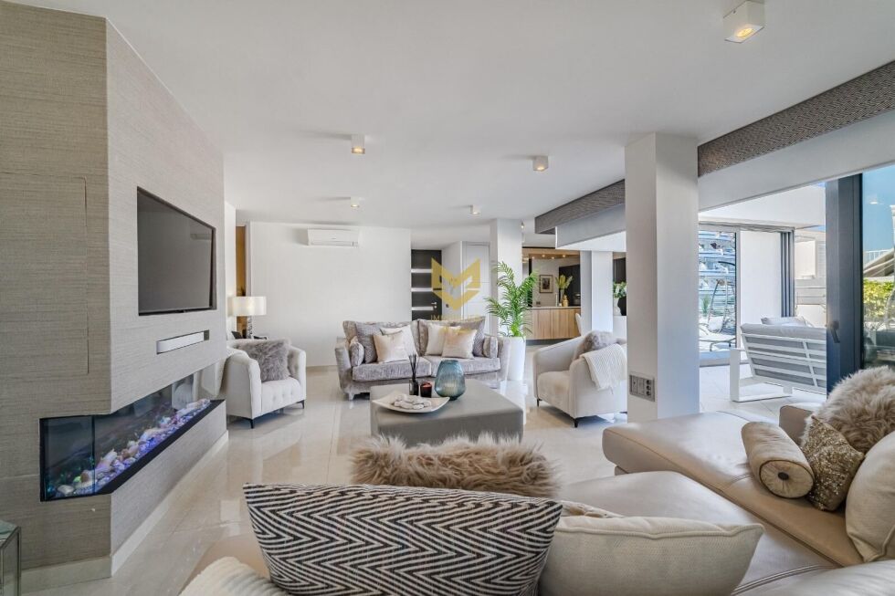 Villa for sale in  Costa Adeje, Spain - P00080