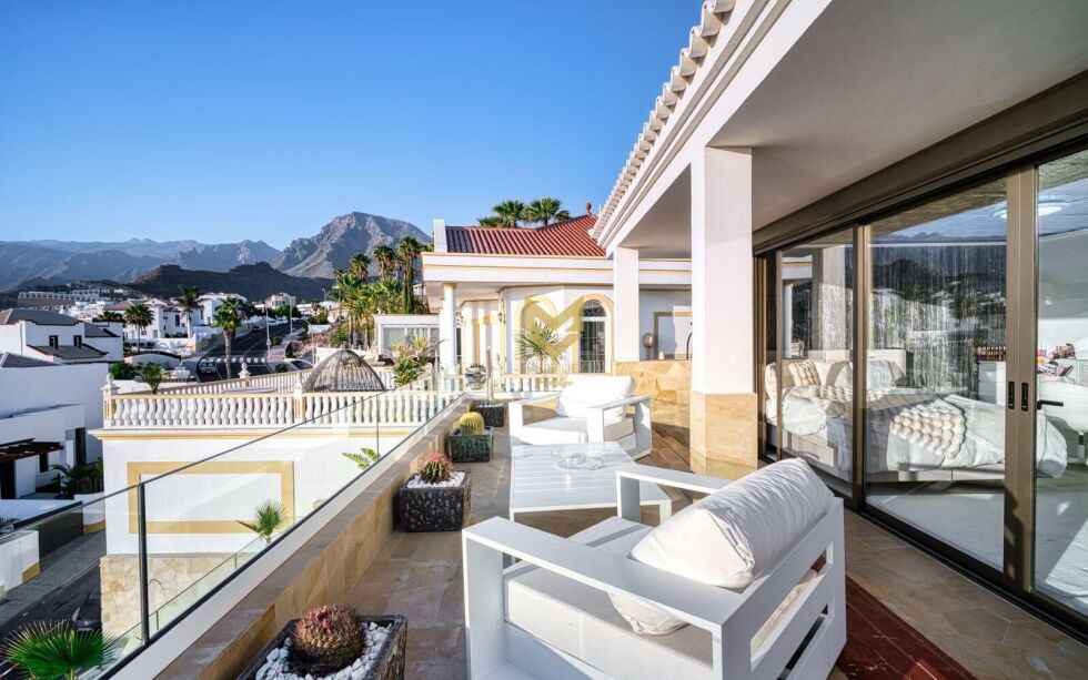 Villa for sale in  Costa Adeje, Spain - P00093