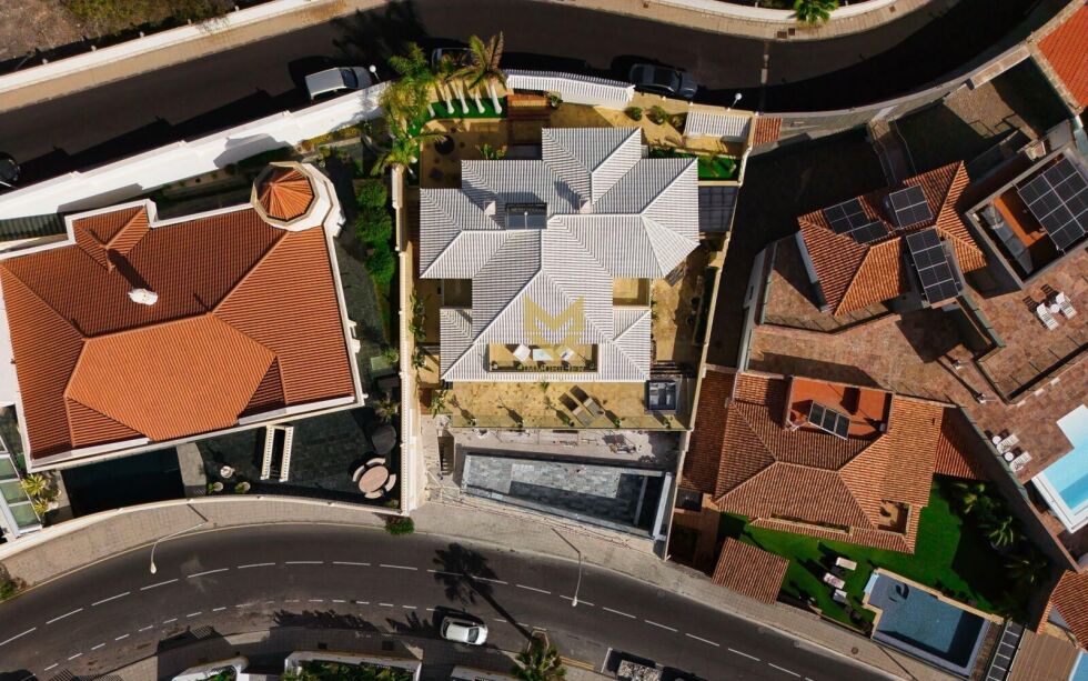 Villa for sale in  Costa Adeje, Spain - P00093