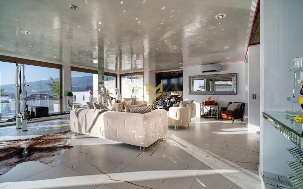 Villa for sale in  Costa Adeje, Spain - P00093