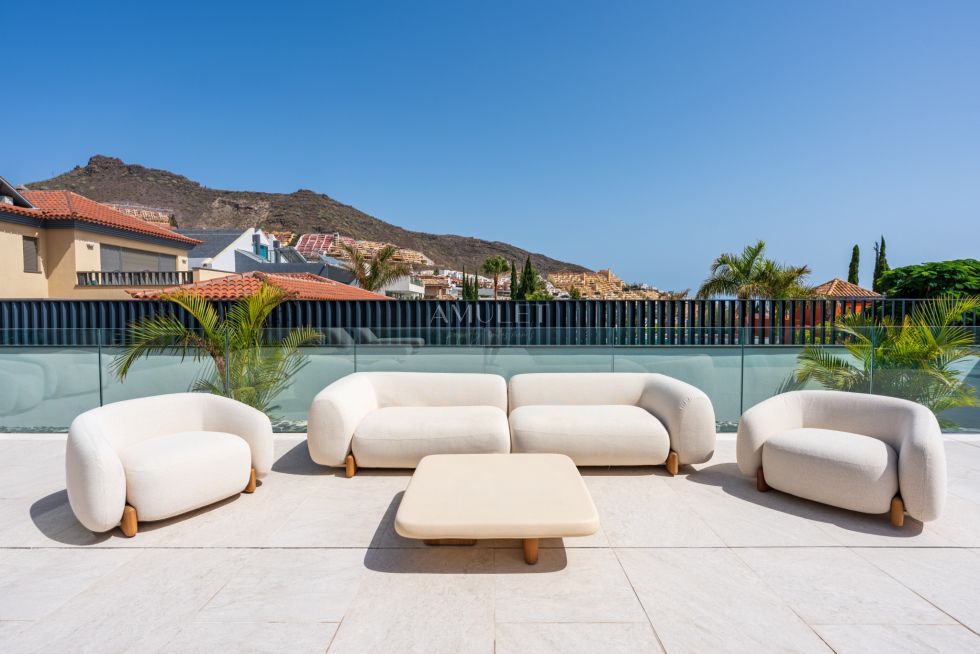 Villa for sale in  Costa Adeje, Spain - P2408