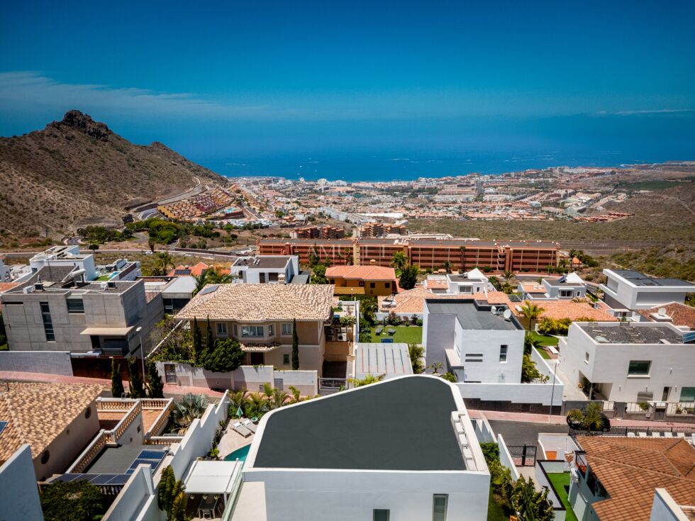 Villa for sale in  Costa Adeje, Spain - P2521