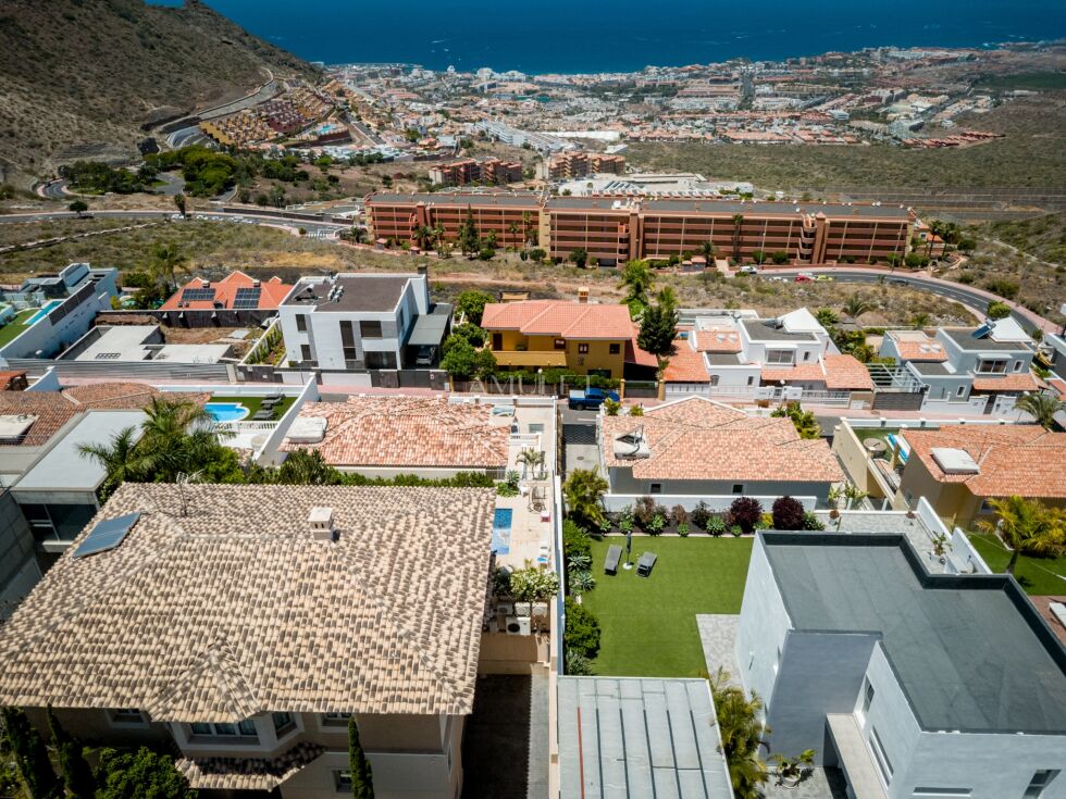Villa for sale in  Costa Adeje, Spain - P2521