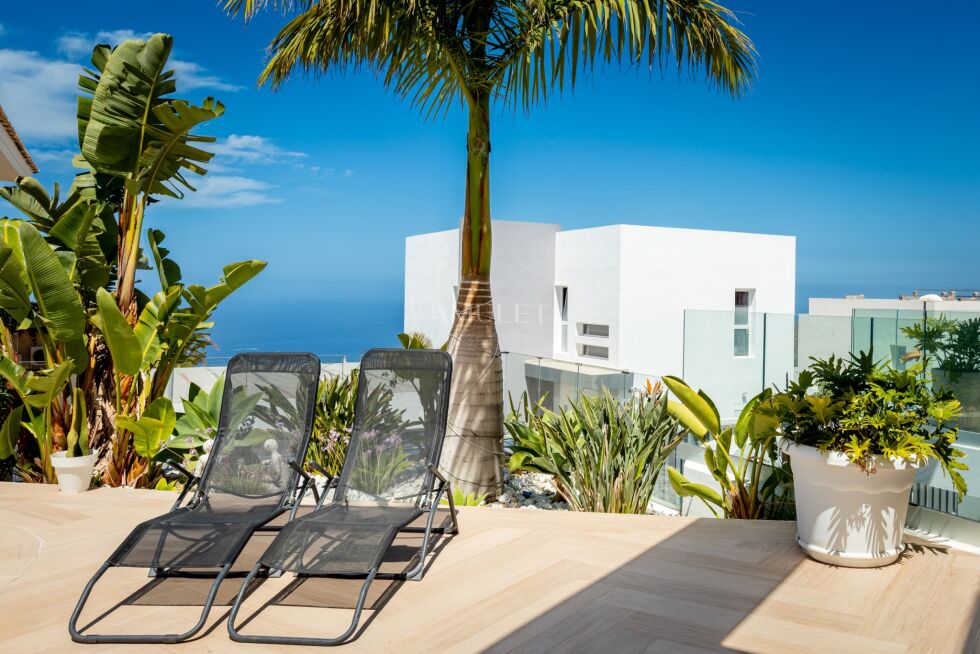 Villa for sale in  Costa Adeje, Spain - P2521