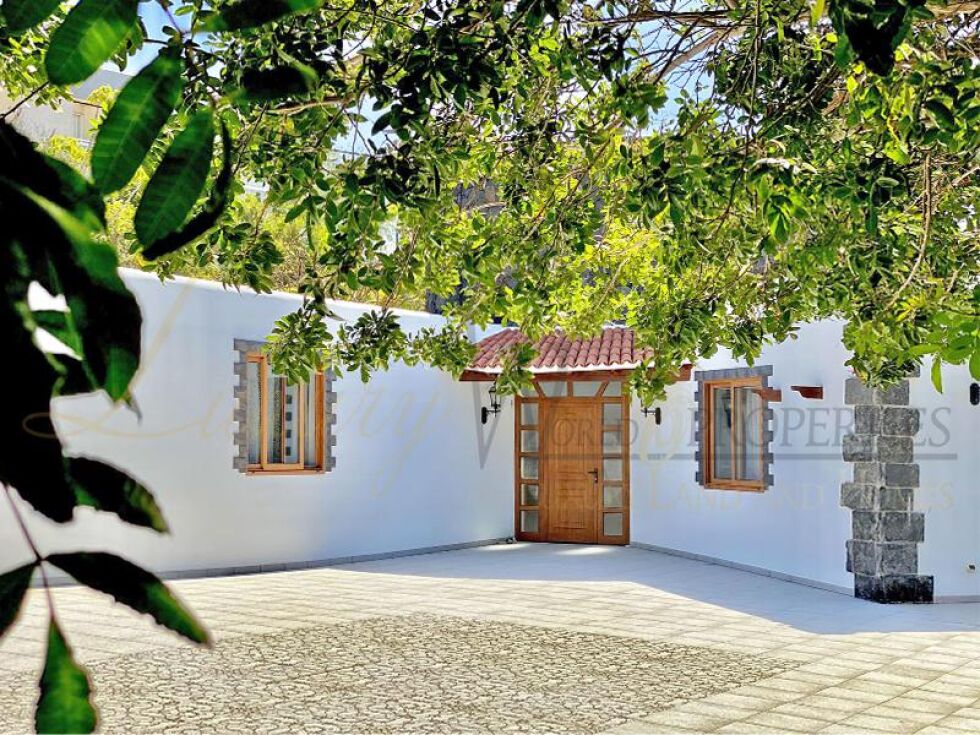Villa for sale in  Golf del Sur, Spain - LWP2351 Villa en  Amarilla Golf