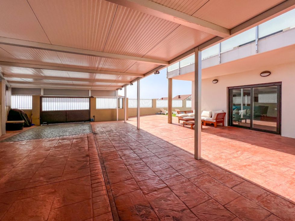 Villa for sale in  Golf del Sur, Spain