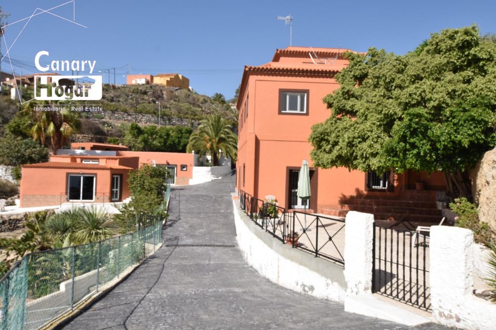 Villa for sale in  Granadilla, Spain - 055051