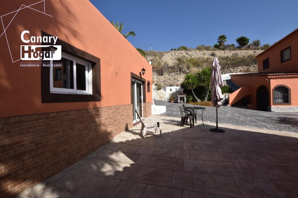 Villa for sale in  Granadilla, Spain - 055051