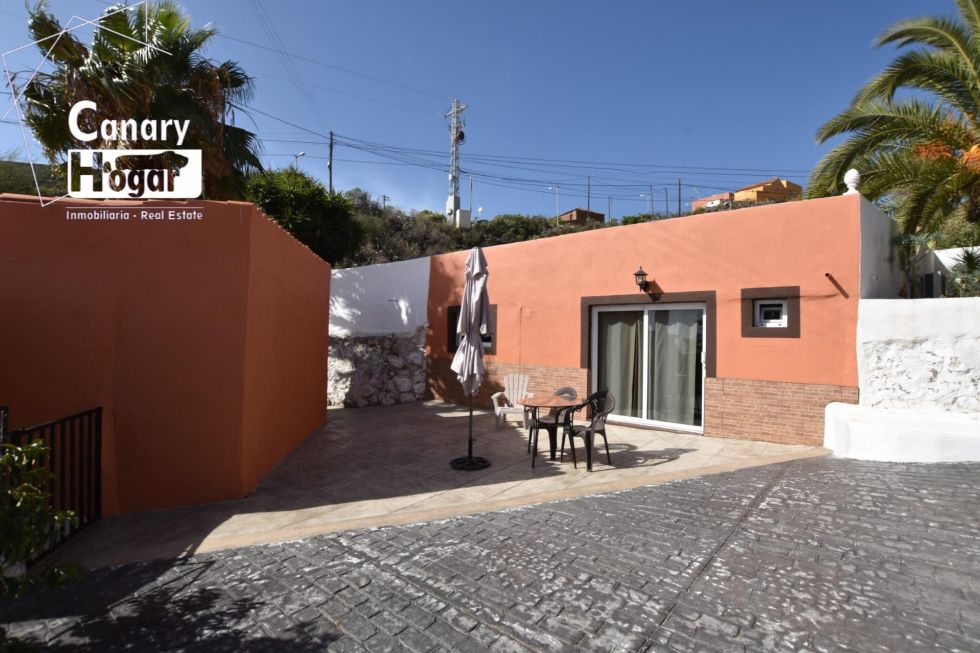 Villa for sale in  Granadilla, Spain - 055051