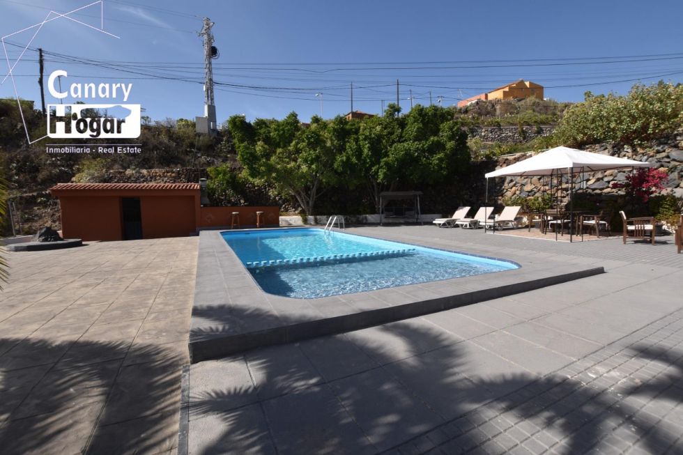 Villa for sale in  Granadilla, Spain - 055051