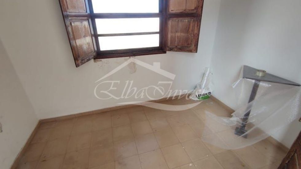 Villa for sale in  Guía de Isora, Spain - 5642